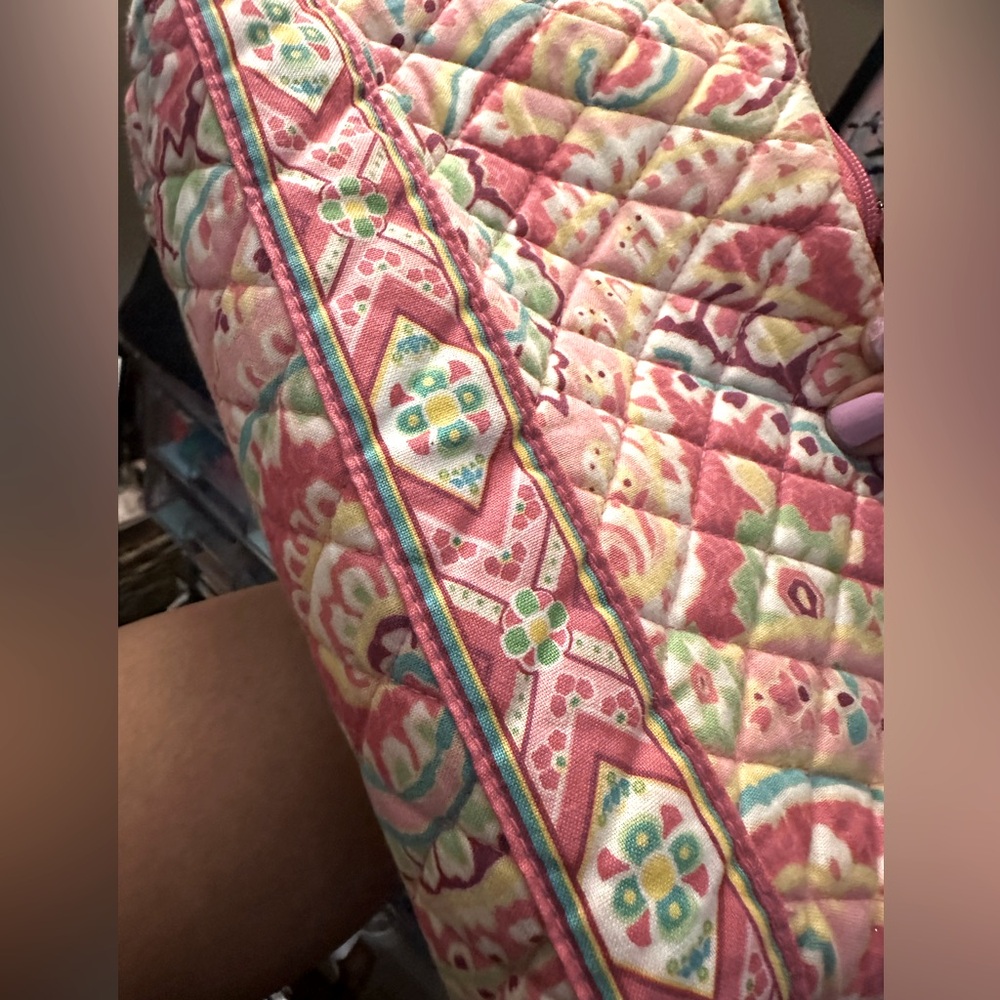 New ๐ Vera Bradley Pink Quilted Women's Bag and Canvas & Jewelry Bundle - Picture 10 of 12